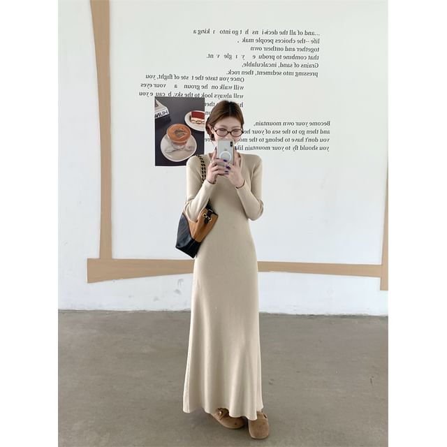 Long-Sleeve V-Neck Maxi A-Line Knit Dress