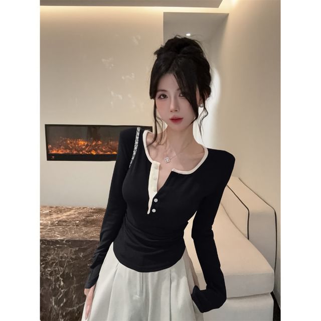 Contrast-Trim Half-Button Fitted Long-Sleeve Tee