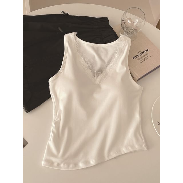 Asymmetrical Lace Trim Padded Crop Tank with V-Neck
