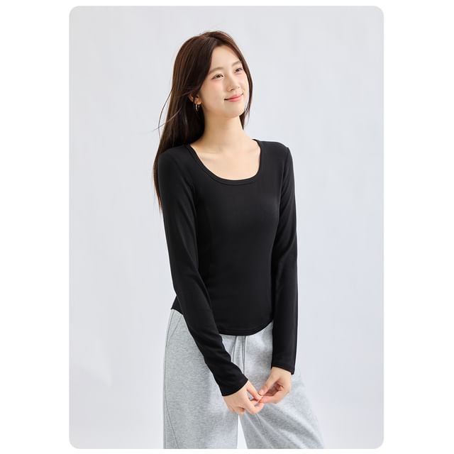 Slim Fit Scoop Neck T-Shirt with Long Sleeves
