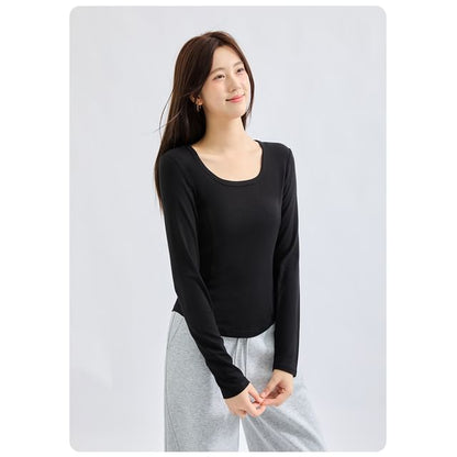 Slim Fit Scoop Neck T-Shirt with Long Sleeves