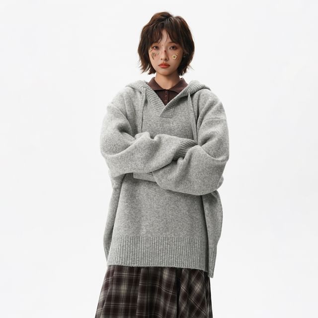 Solid Hooded Sweater for Everyday Wear