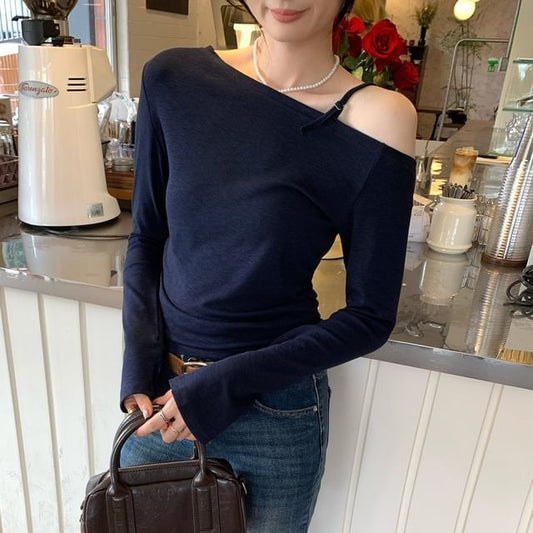 Asymmetric Cold-Shoulder Tee with Extended Sleeves