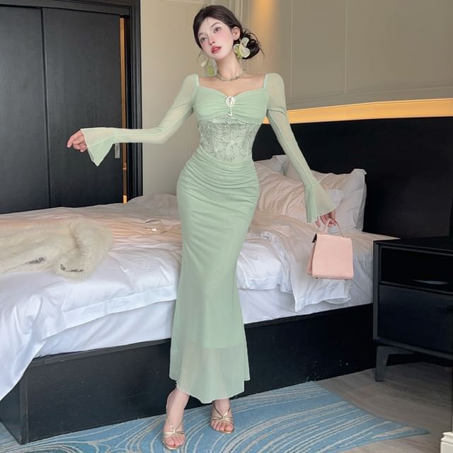 Long-Sleeve V-Neck Lace Panel Ruched Mesh Maxi Mermaid Dress