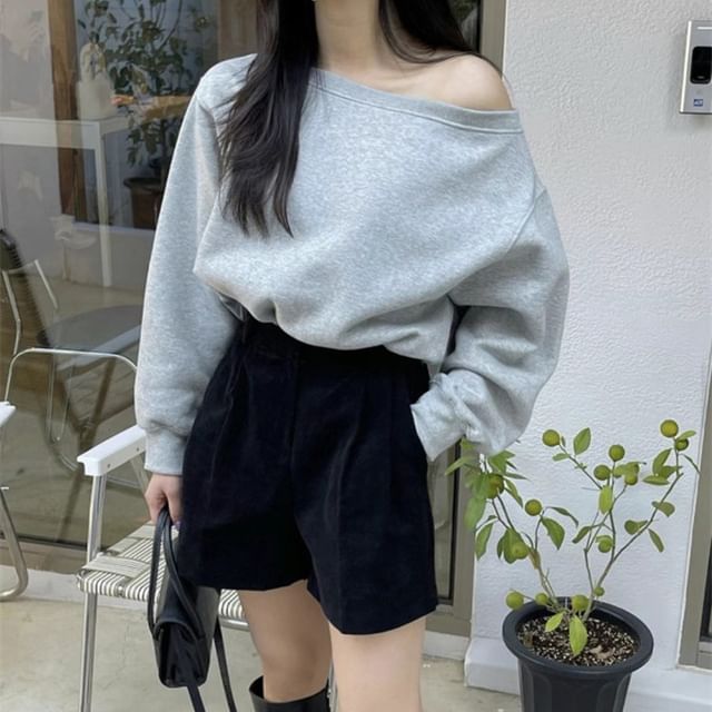 Asymmetric Single-Sleeve Sweatshirt in Solid Tone