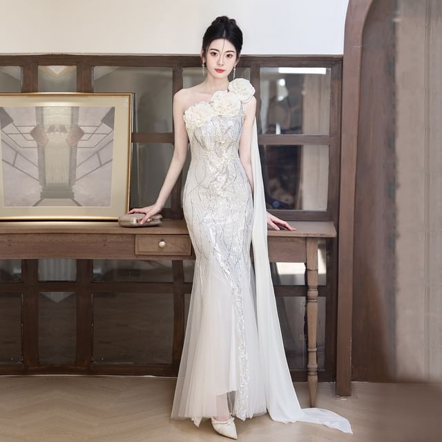 Sleeveless One Shoulder Floral Sequin Mesh Mermaid Evening Gown