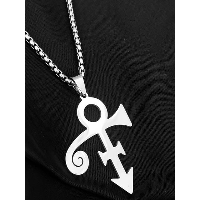 Symbol Pendant Box Chain Necklace