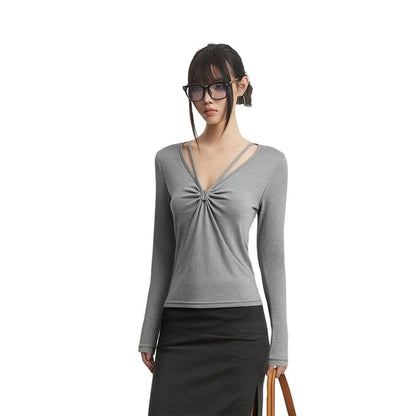 V-Neck Ruched Top with Long Sleeves in Solid Color