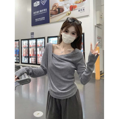 Asymmetrical Knit V-Neck Long Sleeve Top