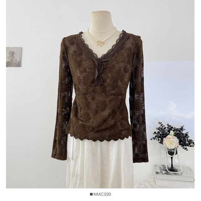 Slim-Fit Lace V-Neck Long Sleeve Tee