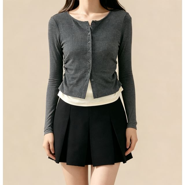 Two-Tone Ruched Button Crop Top with Crew Neck and Long Sleeves