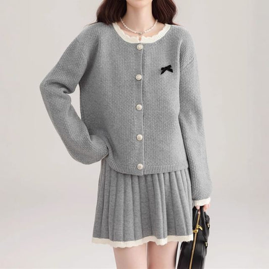 Set: Round Neck Contrast Trim Cardigan + High Waist Mini Pleated Skirt