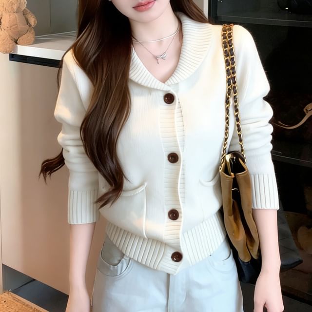 Plain Peter Pan Collar Button-Up Cardigan