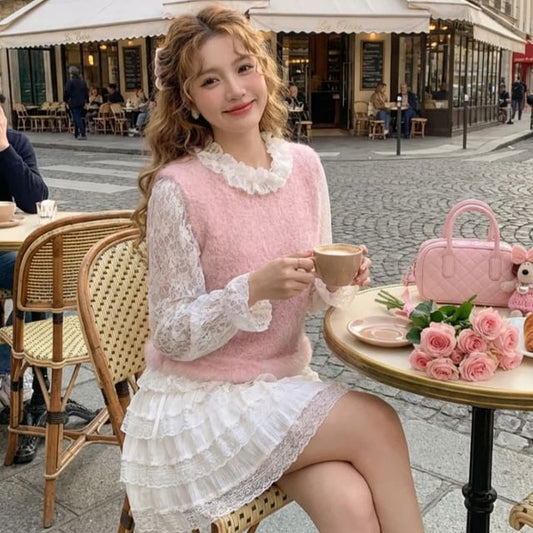 Lace Top and Fluffy Vest Set with Round Neck