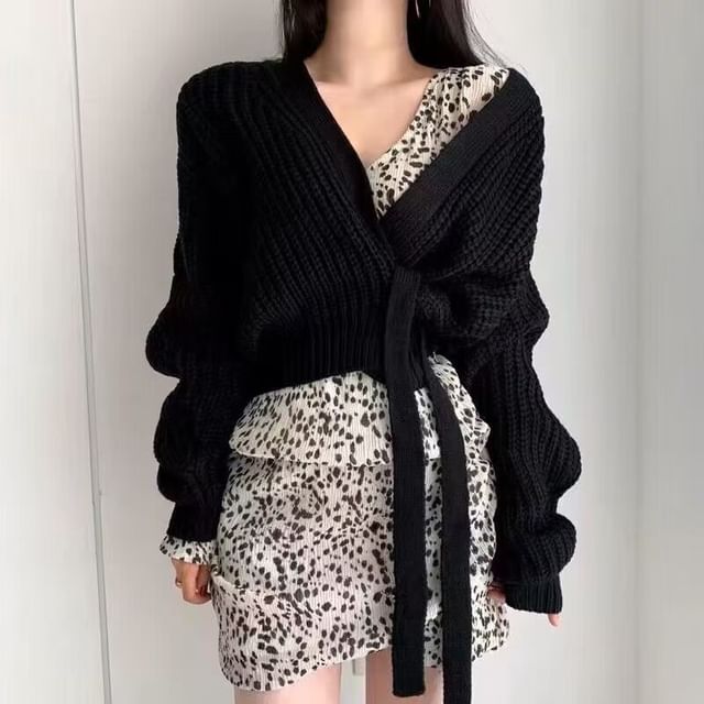 Chunky Knit Wrap V-Neck Cropped Sweater