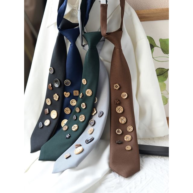 Button Detail Neck Tie