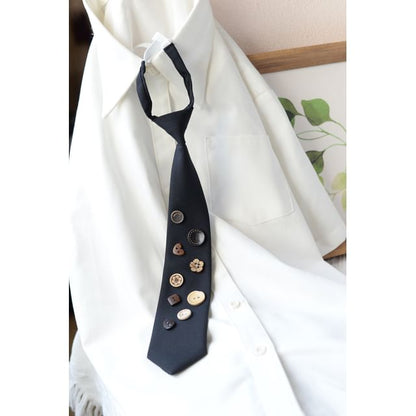 Button Detail Neck Tie