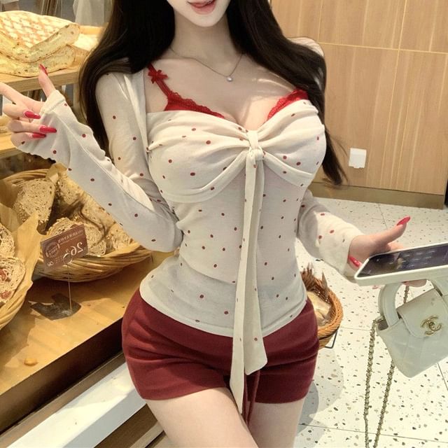 Extended Sleeve V-Neck Dotted Ruched Slim Tee + Lace Trim Bra Set