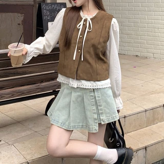 Crew Neck Button Up Vest / Extended Sleeve Tie Neck Lace Blouse