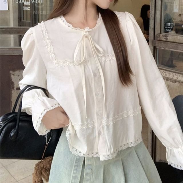 Crew Neck Button Up Vest / Extended Sleeve Tie Neck Lace Blouse