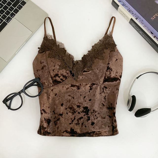 Lace Trim V-Neck Crop Camisole