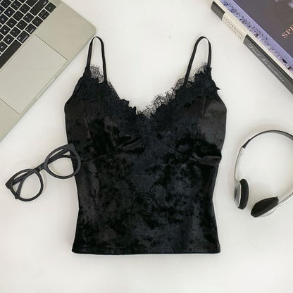 Lace Trim V-Neck Crop Camisole