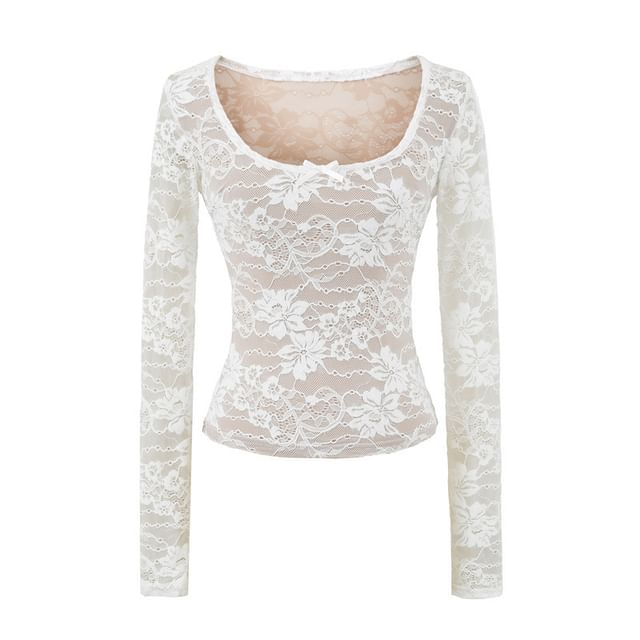 Slim Fit Scoop Neck Lace Crop Top
