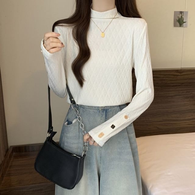 Textured Mock Neck Long Sleeve Pullover in Solid Tone