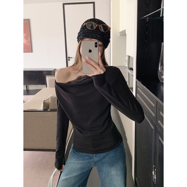 Off Shoulder Lace Trim Long-Sleeve Plain Top
