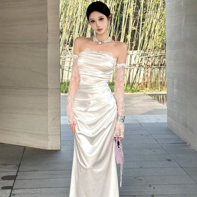 Off Shoulder Lace Panel Ruched Sheath Wedding Gown