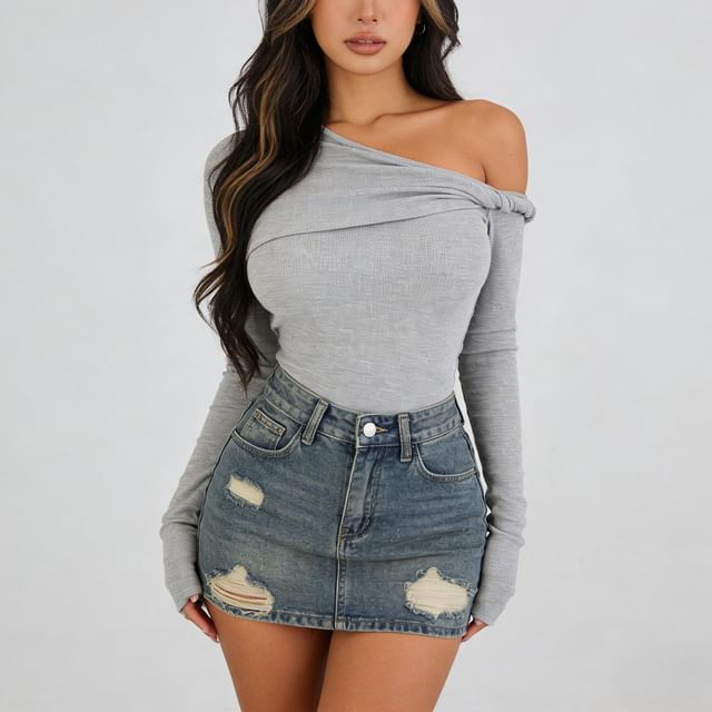 One Shoulder Twisted Long Sleeve Top