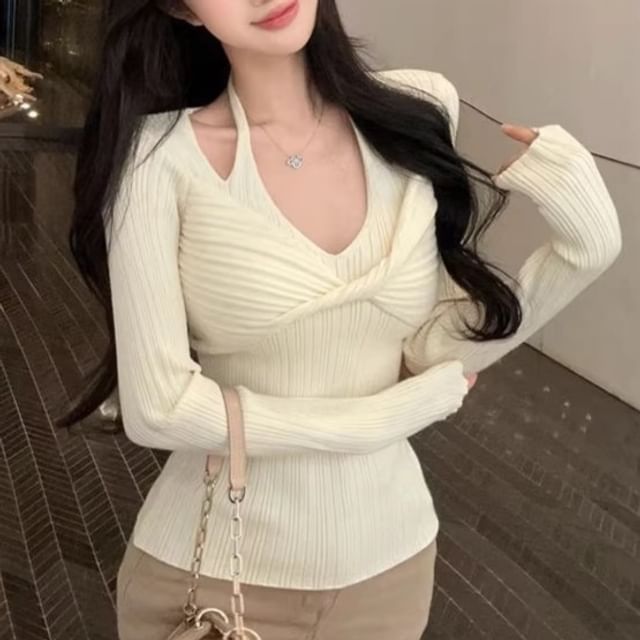 Ribbed Knit V-Neck Long Sleeve Top