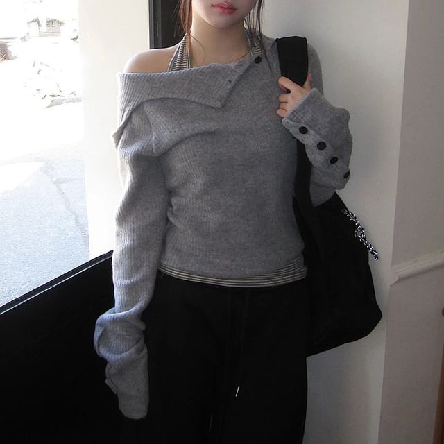 Asymmetrical Buttoned Hoodie