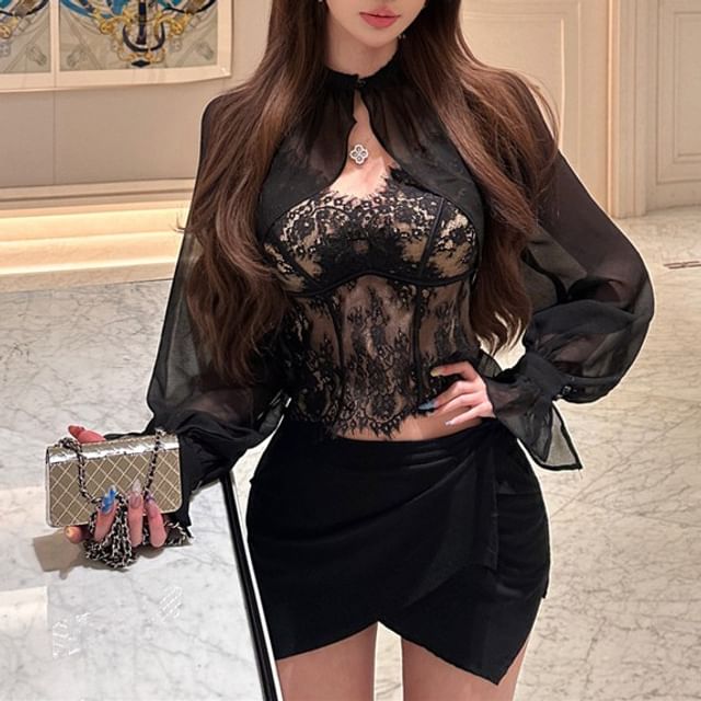 V Neck Lace Crop Camisole Top / Mesh Shrug