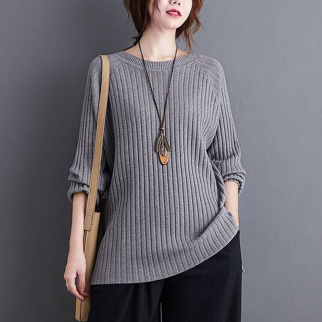 Classic Crew Neck Knit Top