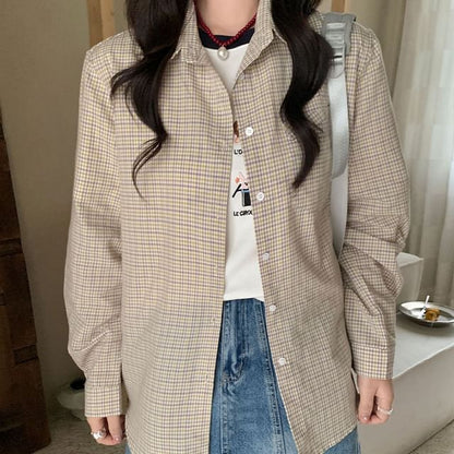 Classic Plaid Button-Down Long Sleeve Shirt