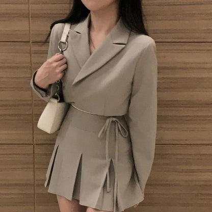 Black Crop Blazer with Notched Lapel and High-Waist Pleated Mini Skirt - Altfashion Shop