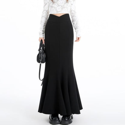 Black Mermaid Maxi Skirt - Elegant High-Waisted Silhouette