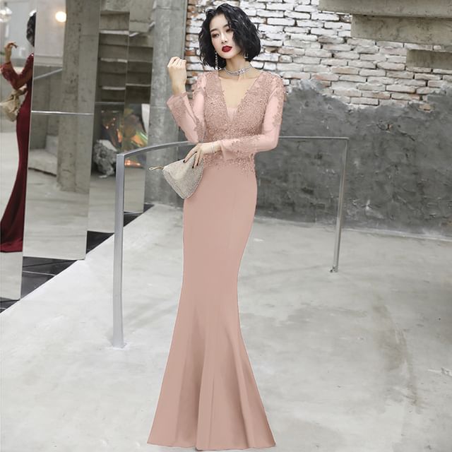 Long-Sleeve V-Neck Lace Panel Mermaid Evening Gown / Sleeveless Evening Gown