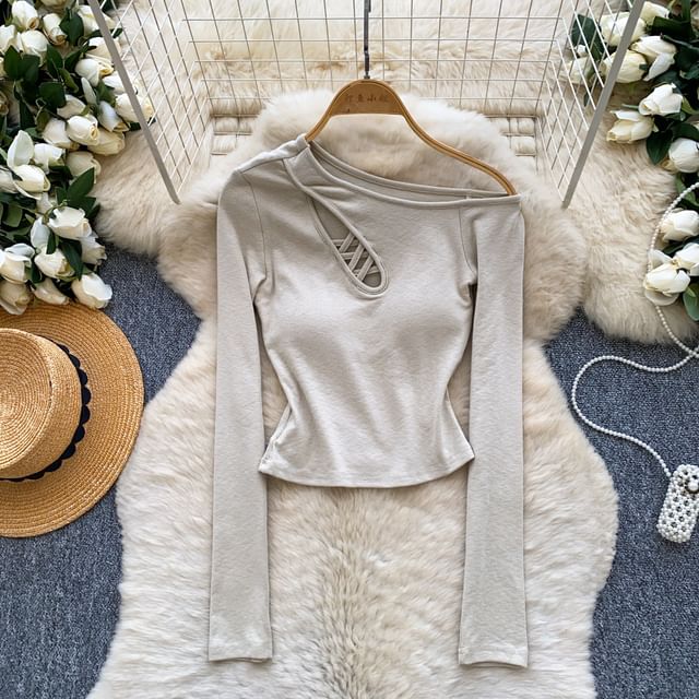 Off-Shoulder Cutout Long-Sleeve Crop Top