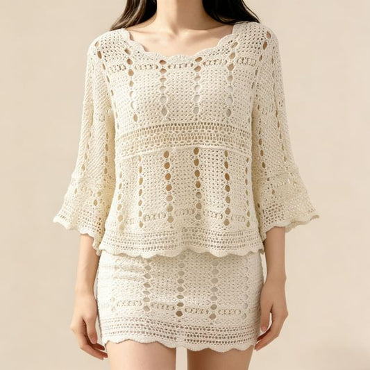 Scallop Trim Flared-Sleeve Knit Top