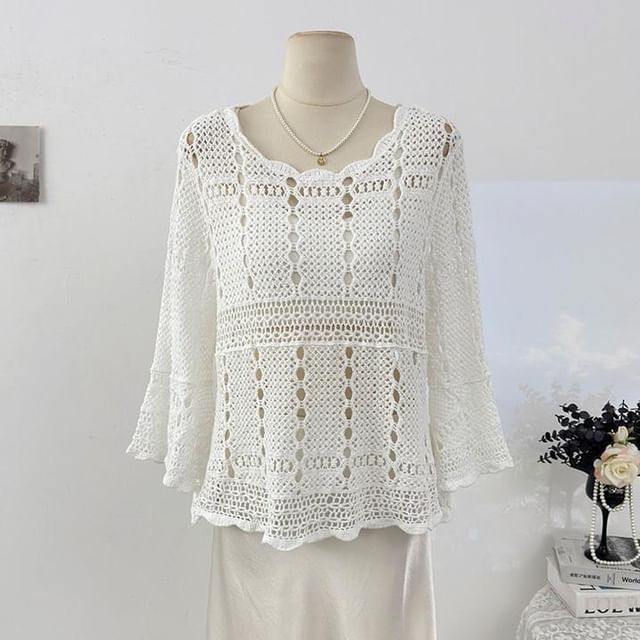 Scallop Trim Flared-Sleeve Knit Top