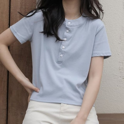 Half-Buttoned Short-Sleeve Crop Tee with Crew Neck