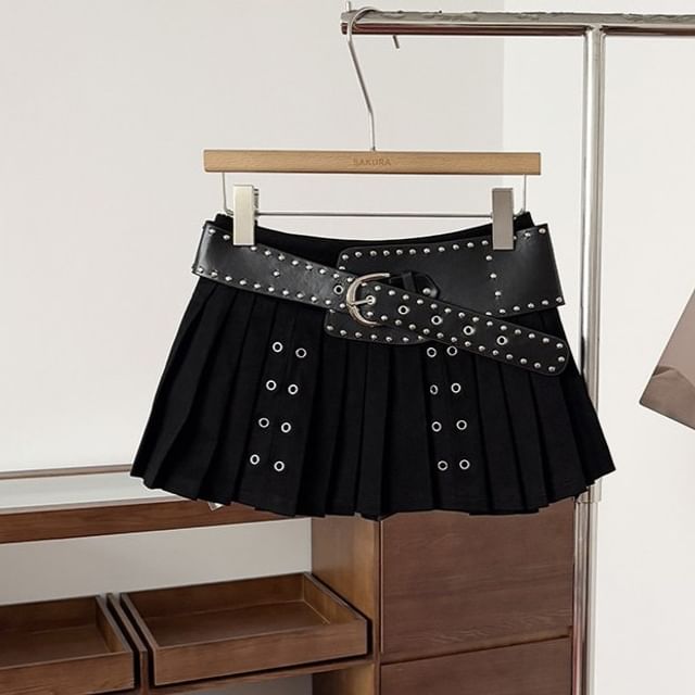 Mid Rise Plain Belted Mini Pleated Skirt