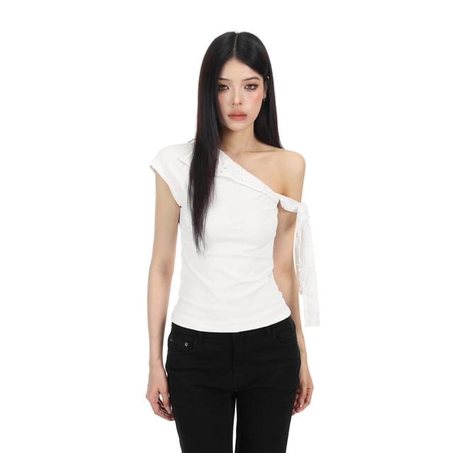 Cap-Sleeve Off-Shoulder Asymmetrical Eyelet Lace Panel T-Shirt