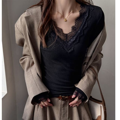 Long-Sleeve V-Neck Plain Lace Trim T-Shirt