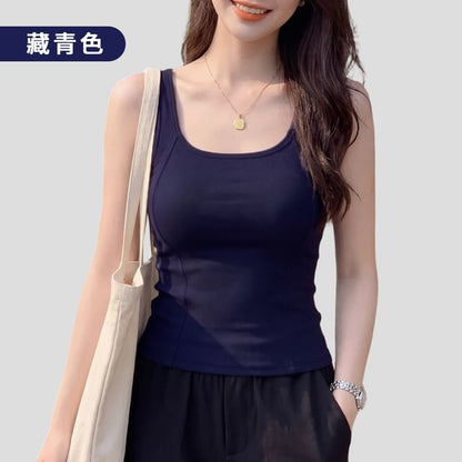 Plain Scoop Neck Tank