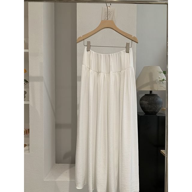 Pleated Flowy Maxi Skirt