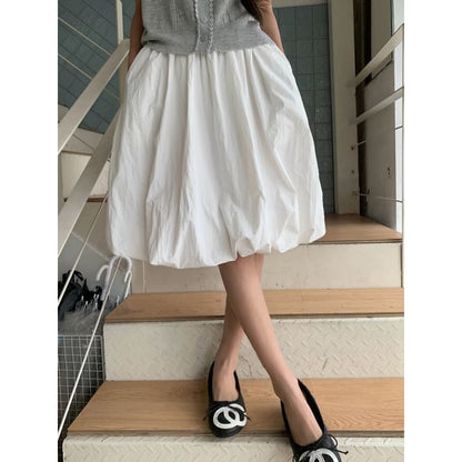Mid Rise Plain A-Line Skirt / Collar Lace Trim Button-Up Tank Top