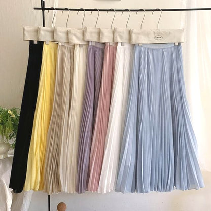 Mid Rise Plain Midi Pleated Skirt